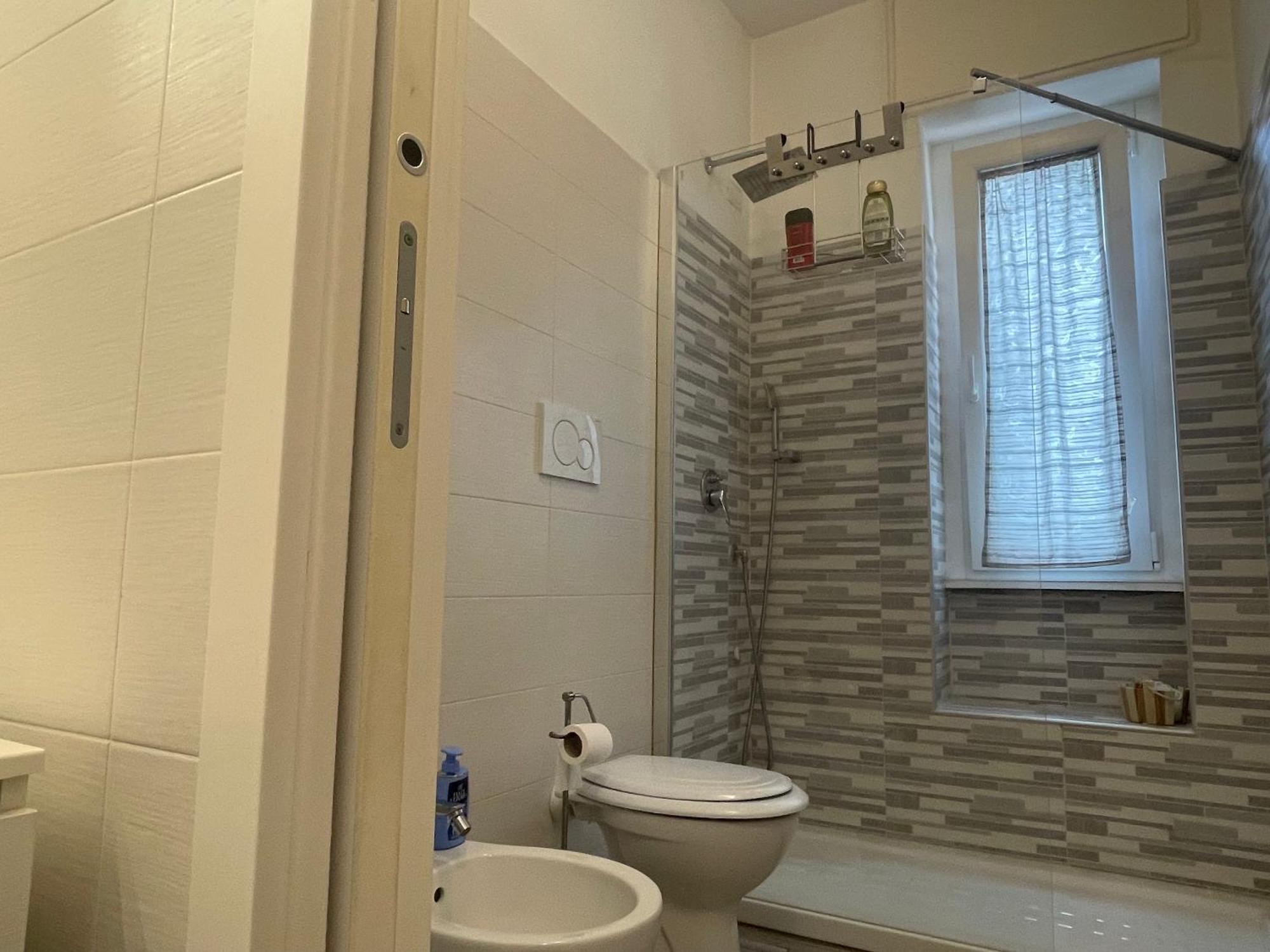 Gardone Apartment - Ampio Appartamento Con 2 Camere Da Letto - Comodo Per Duomo! Milan Exterior photo